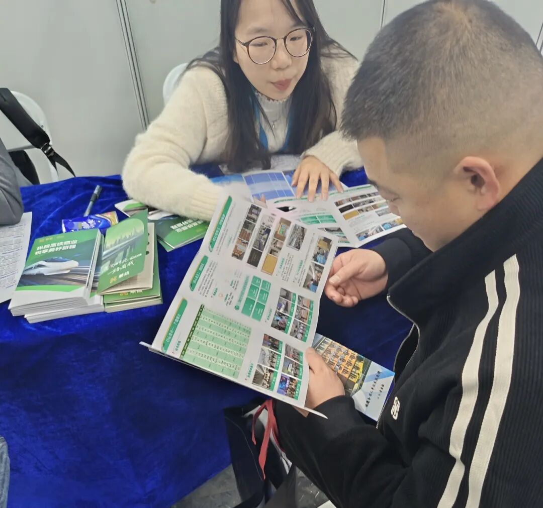 987e7fe406b4696192a4f6a4dc988c5