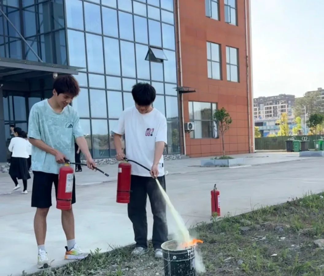 微信图片_20250508092759.jpg 微信图片_20250508092759.jpg