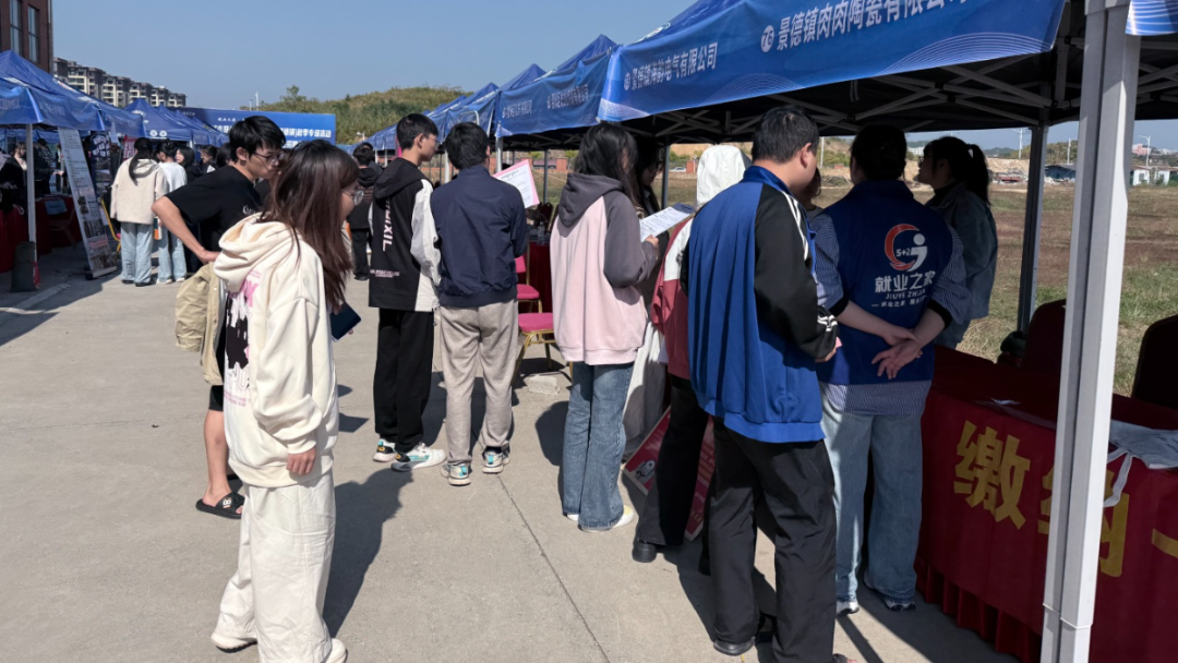 146cfc6b013bf60a25d342d513c7ae40 146cfc6b013bf60a25d342d513c7ae40