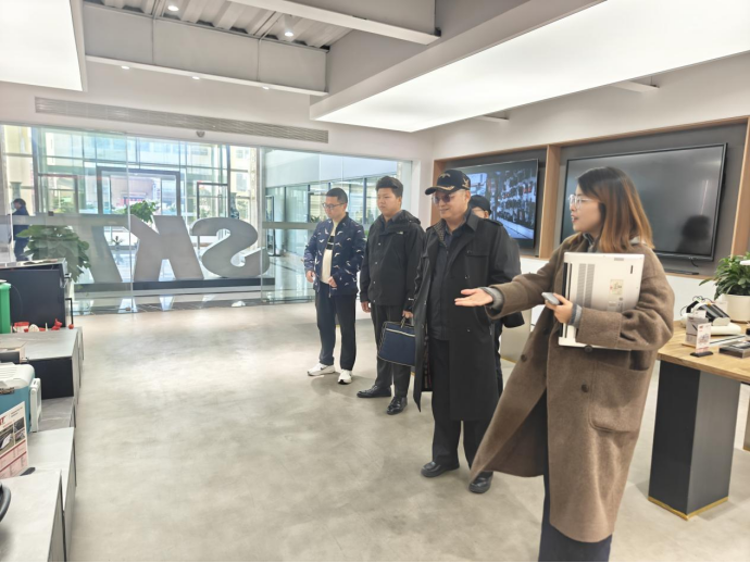 f01299f76beb3b7b7faa17918b764551