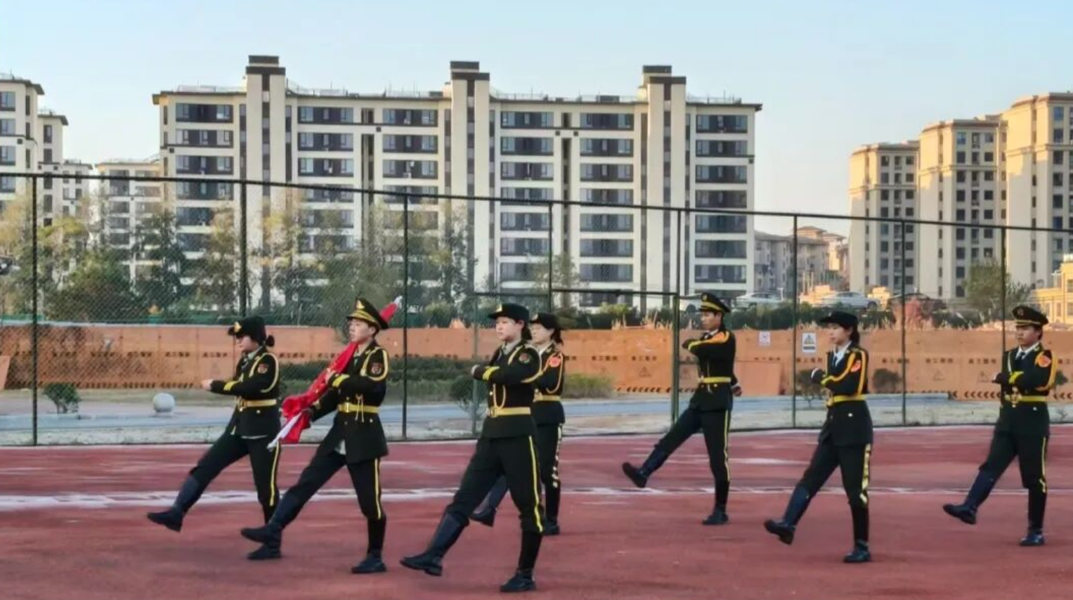 7c327553-ba60-40e0-a88e-f6e272d56f07