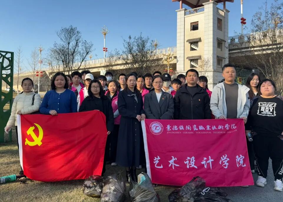 98f9cce759a150066d9d2152500bcfec