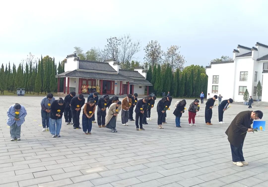 963d87535b54c0b1befec31b26b4bad7