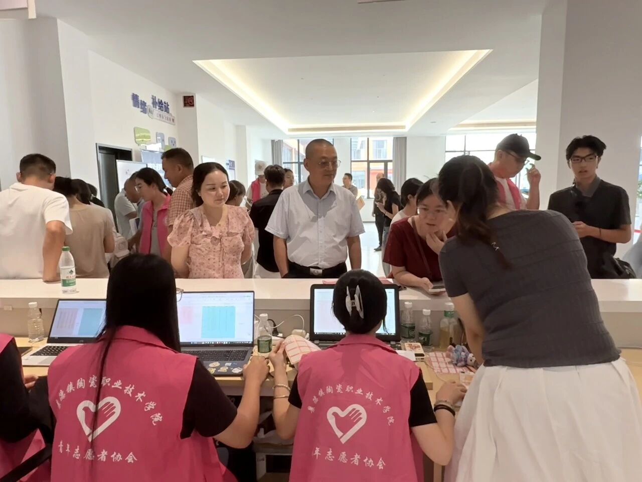 微信图片_2026-10-12_223704_325.jpg